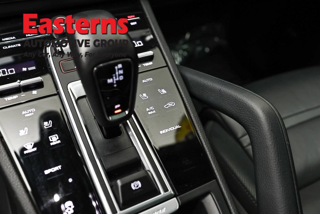 Used 2023 Porsche Cayenne Platinum Edition AWD/4WD image 21