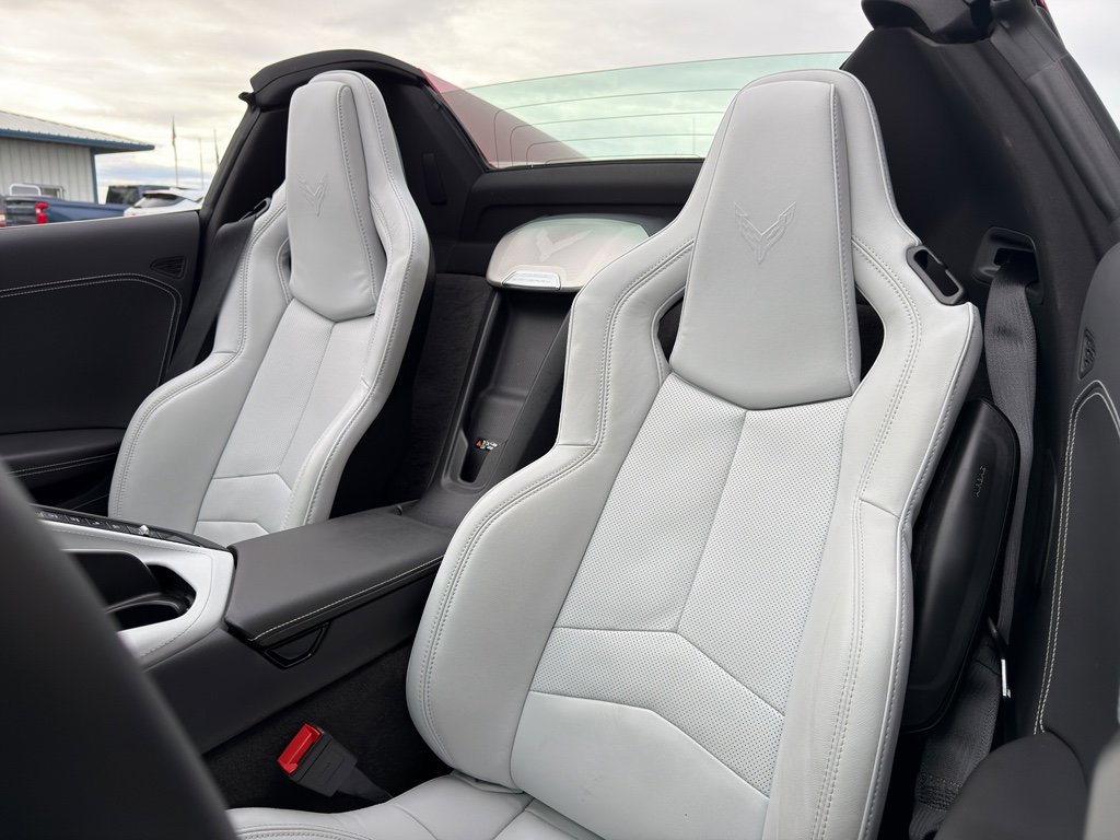 Used 2022 Chevrolet Corvette Stingray Preferred Conv w/ Chrome Exterior Badge Package image 29