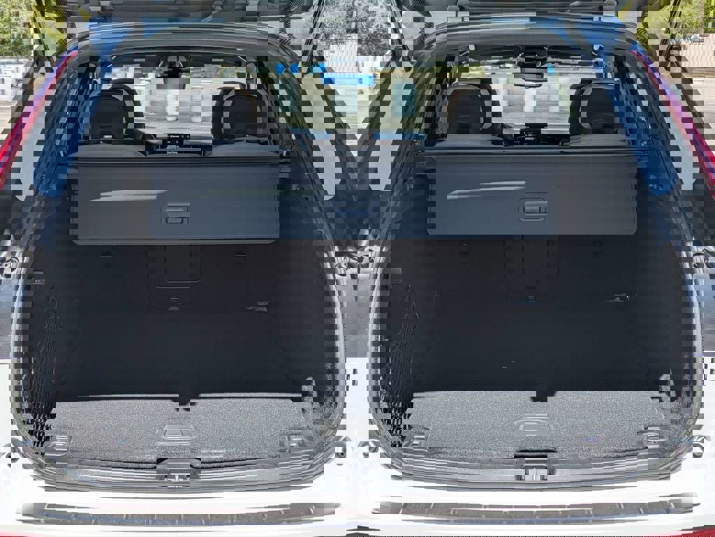 New 2026 Volvo XC60 T8 Core w/ Protection Package Premier image 13