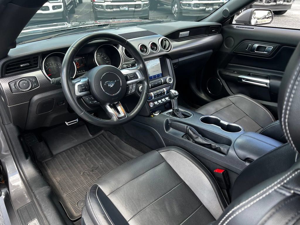 Used 2021 Ford Mustang GT Premium w/ GT Performance Package RWD image 17