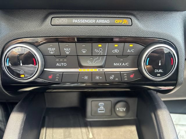 Used 2022 Ford Escape SEL w/ SEL Stealth AWD Package image 28