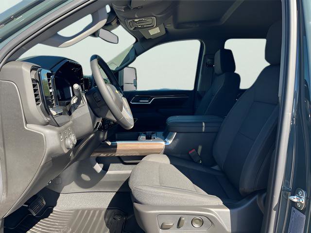 New 2026 Chevrolet Silverado 3500 LT image 15