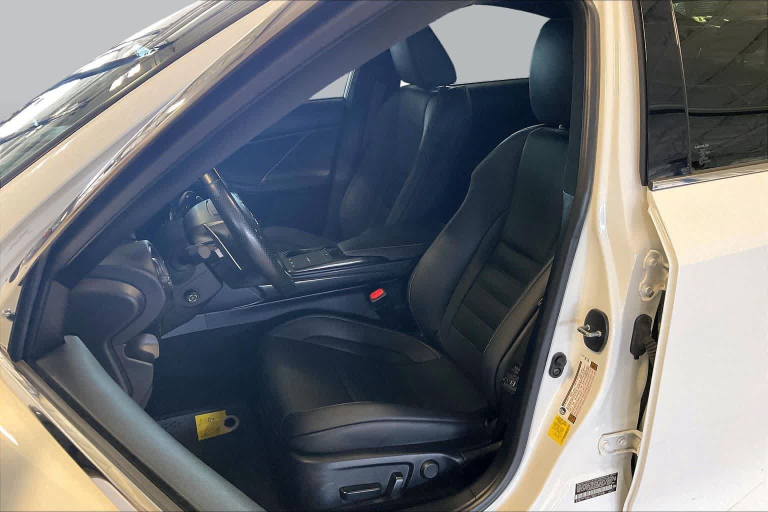 Used 2024 Lexus IS 350 F Sport w/ Navigation Package RWD image 7