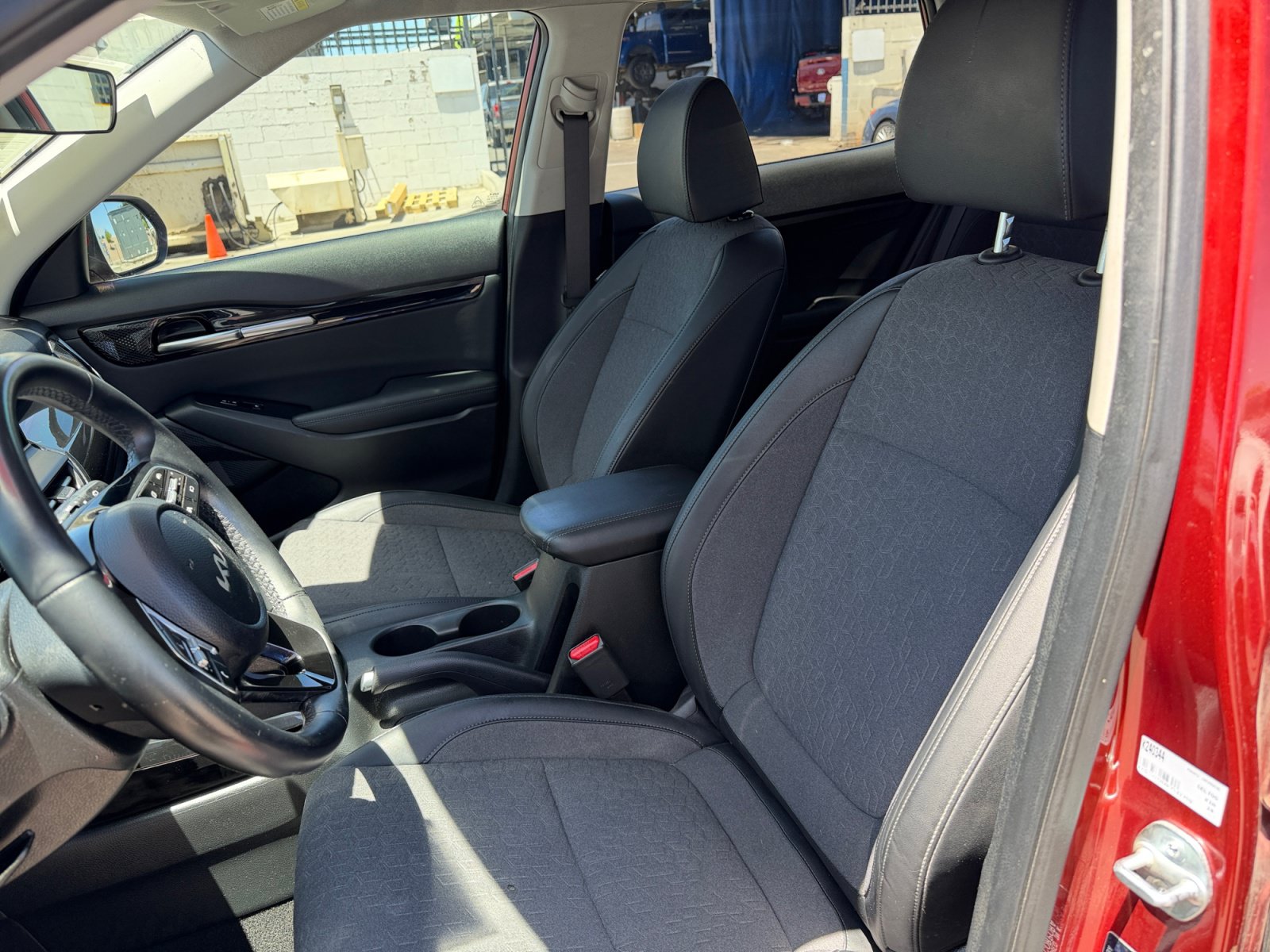 Used 2024 Kia Seltos S FWD image 15