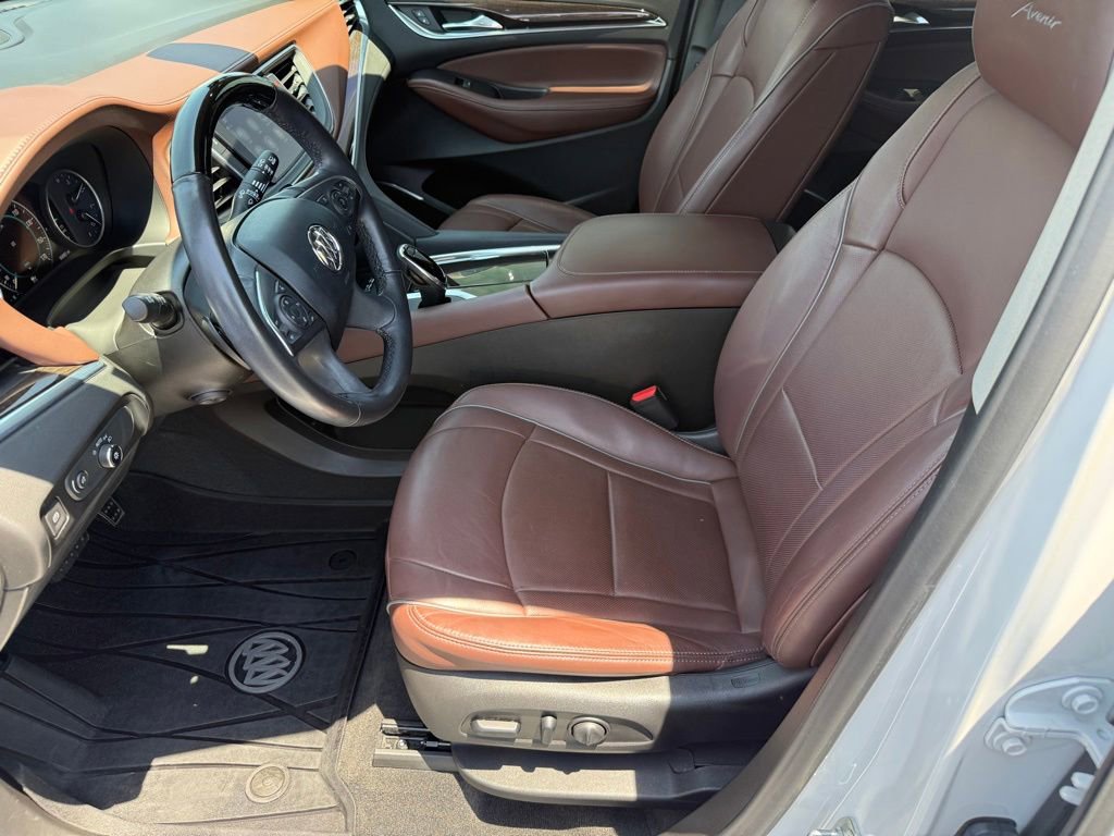 Used 2019 Buick Enclave Avenir w/ Avenir Technology Package FWD image 13