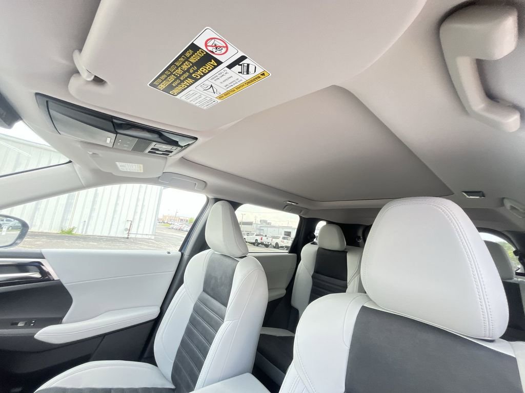 New 2025 Mitsubishi Outlander SE image 22