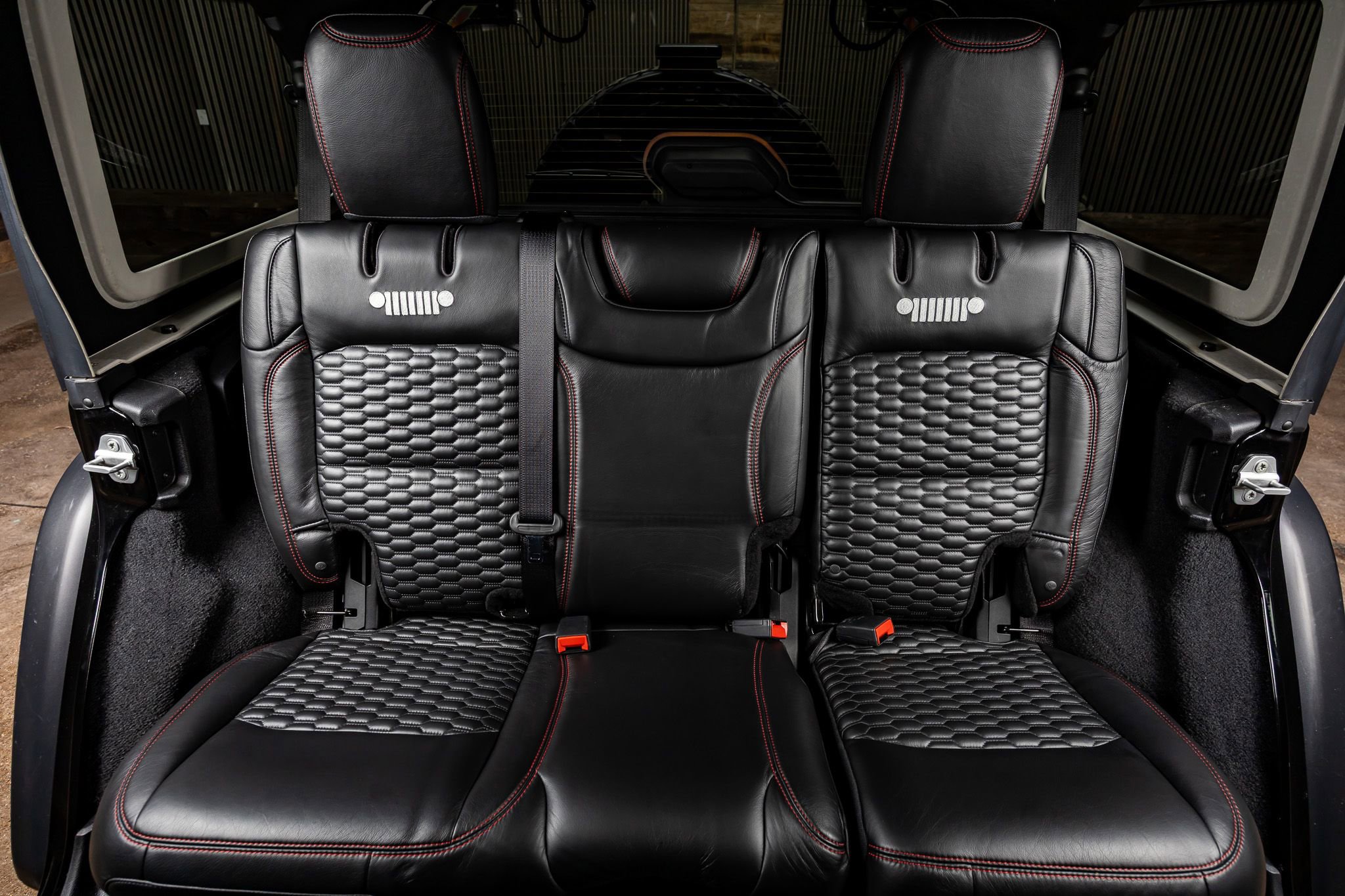 Used 2021 Jeep Wrangler Unlimited Rubicon image 36