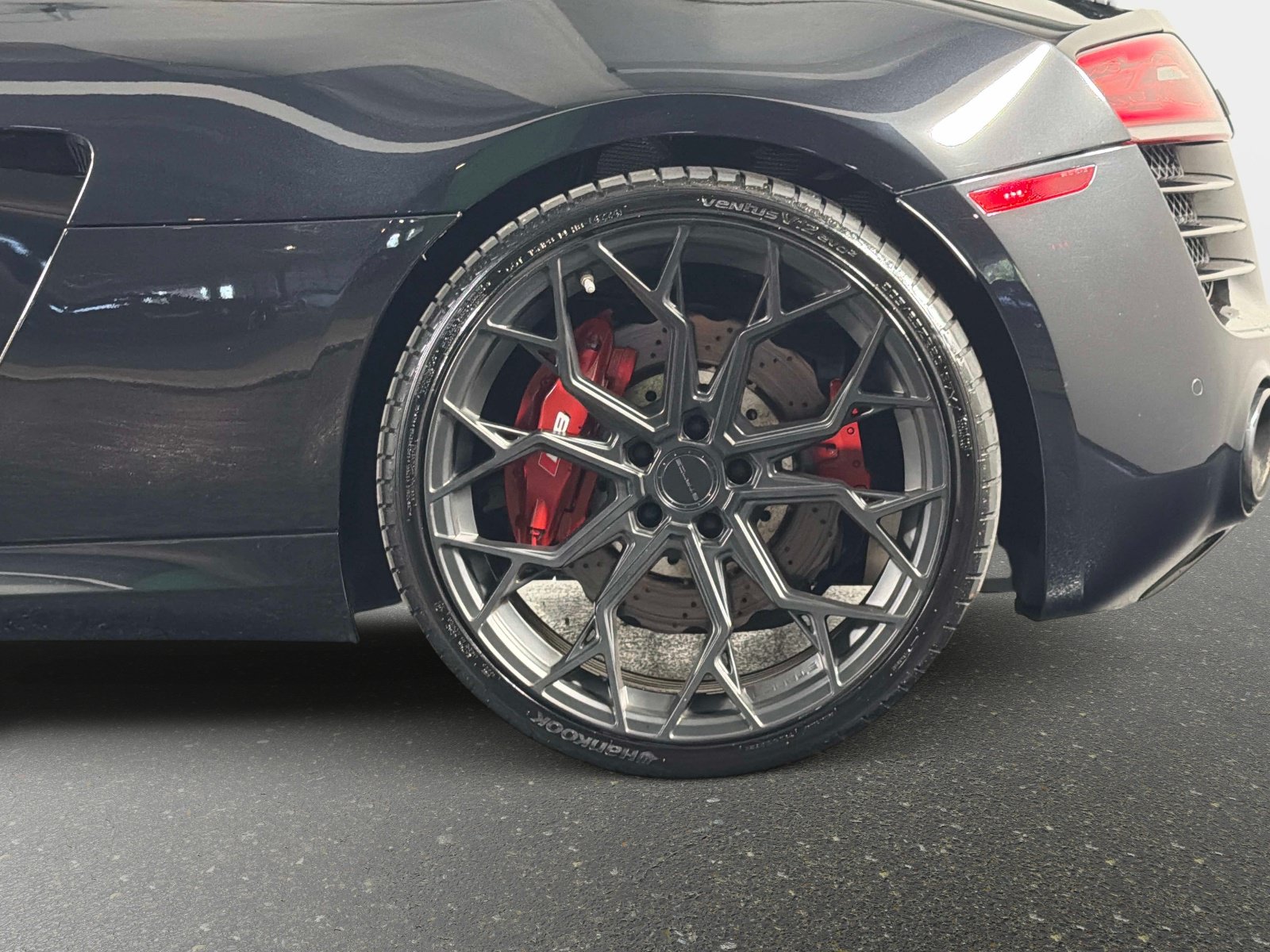 Used 2014 Audi R8 V10 AWD/4WD image 14