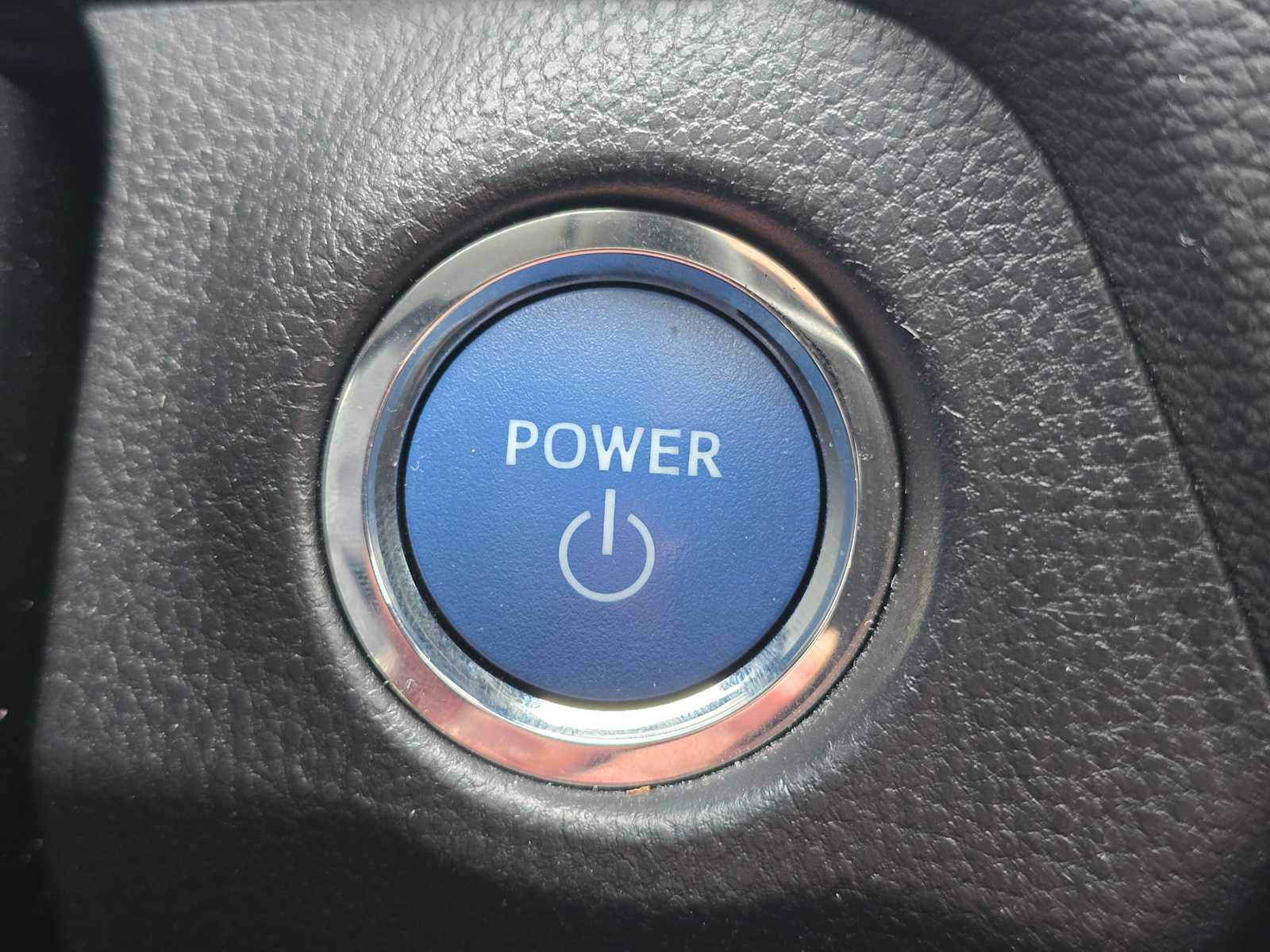 Used 2021 Toyota RAV4 XLE w/ Convenience Package image 37