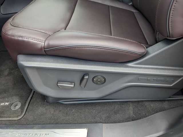 New 2026 Ford Expedition Platinum w/ Platinum Ultimate Package AWD/4WD image 24