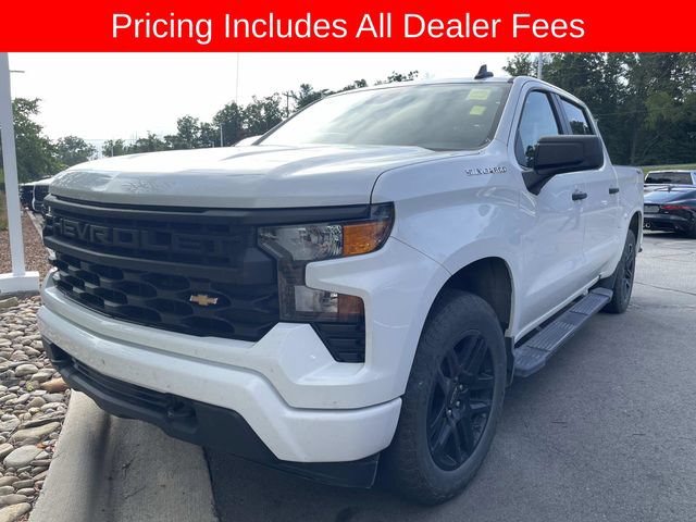 Used 2023 Chevrolet Silverado 1500 Custom AWD/4WD image 1