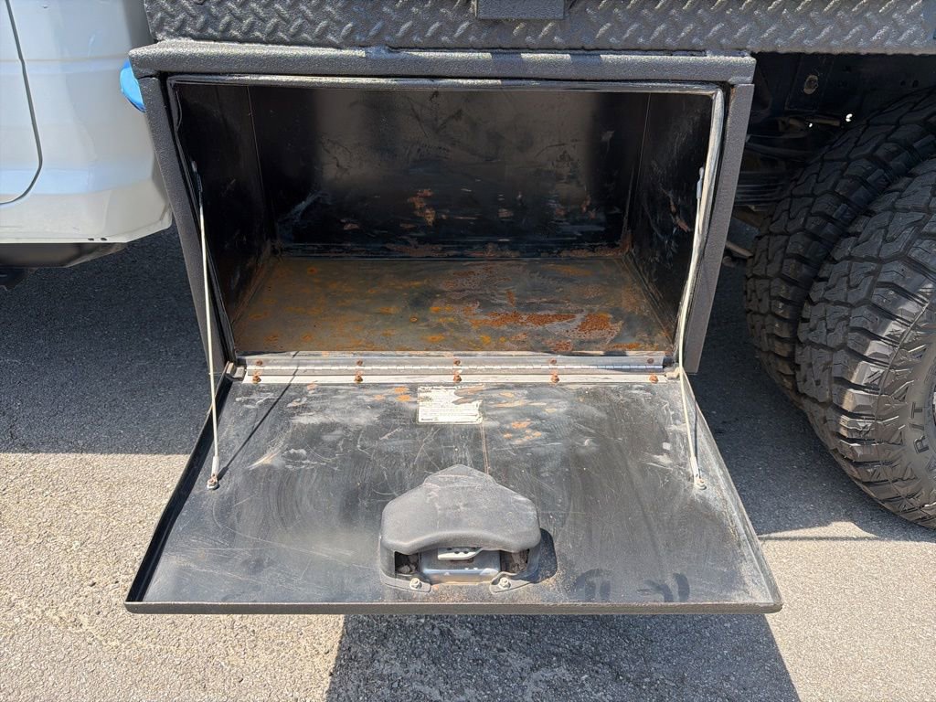 Used 2024 RAM 3500 Tradesman w/ Chrome Appearance Group AWD/4WD image 14