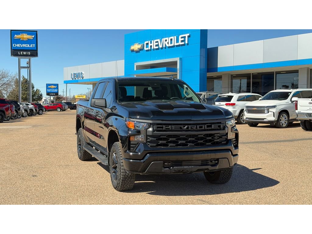 Certified 2025 Chevrolet Silverado 1500 Custom Trail Boss w/ Dark Appearance Package image 2