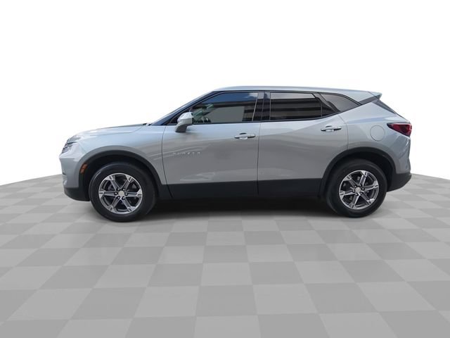 Used 2023 Chevrolet Blazer LT w/ Driver Confidence Package FWD image 5