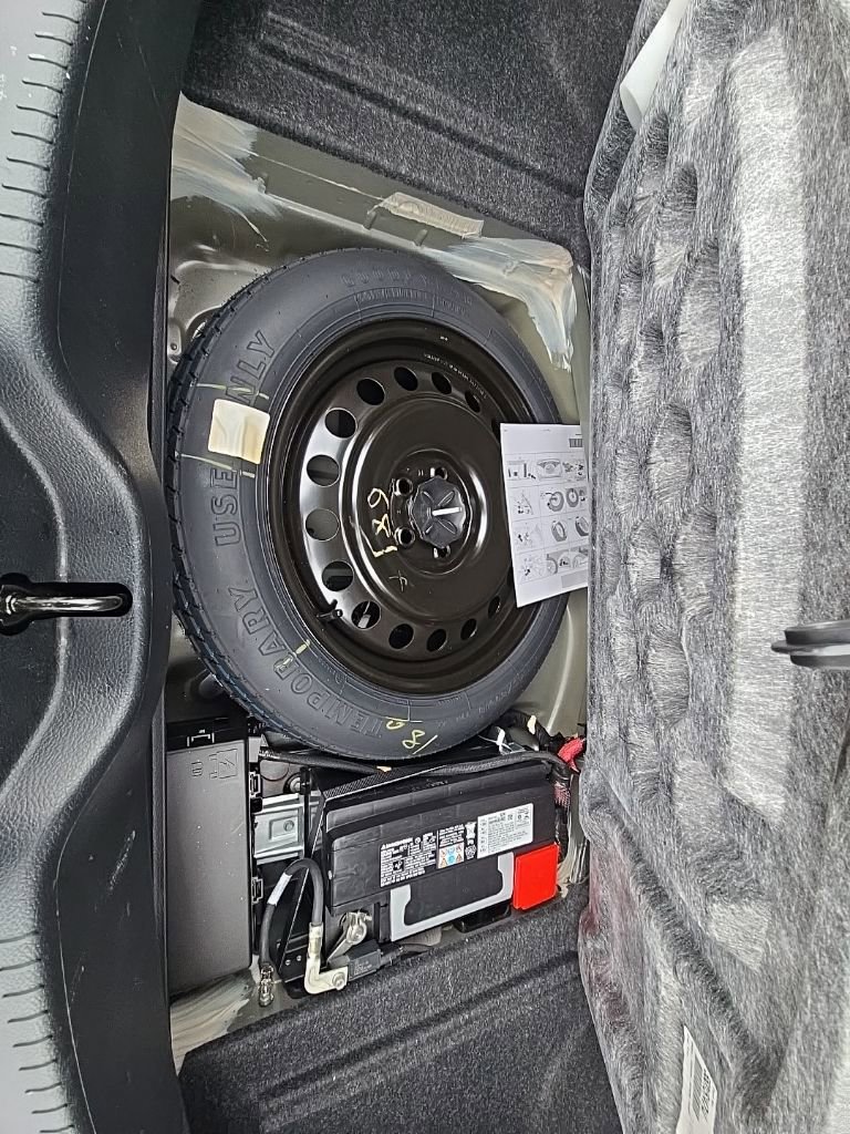 Certified 2018 Chrysler 300 Touring w/ Driver Convenience Group image 38