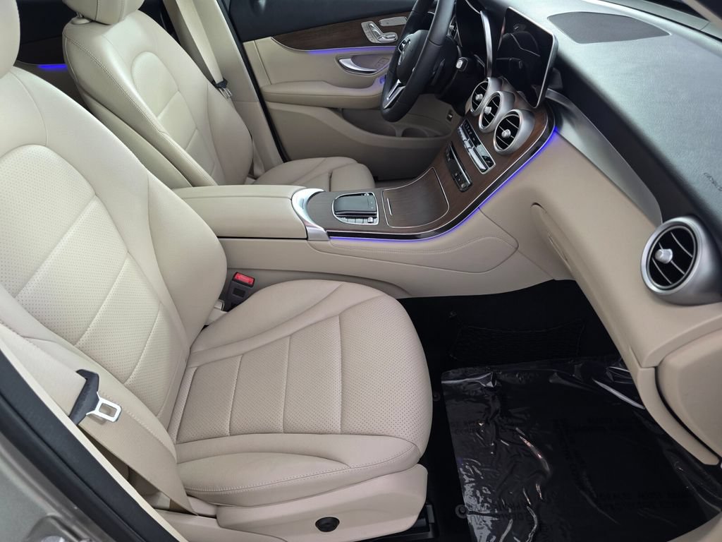 Certified 2020 Mercedes-Benz GLC 300 image 29