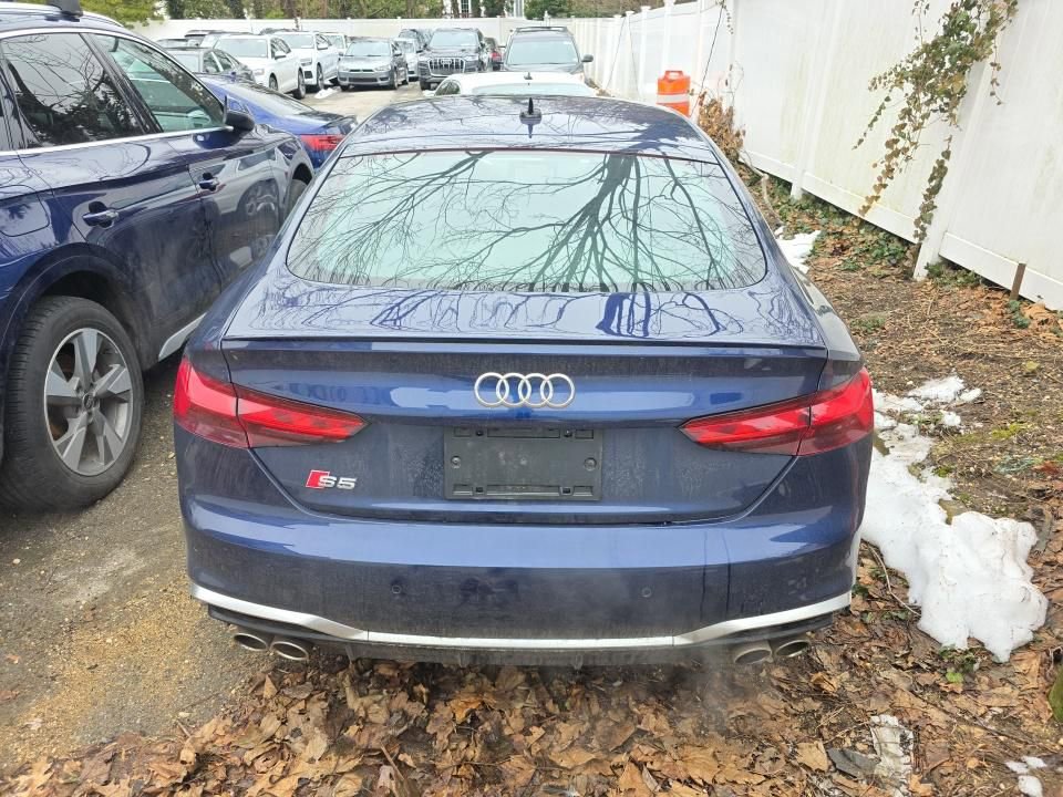 Used 2022 Audi S5 Premium Plus w/ Premium Plus Package image 2