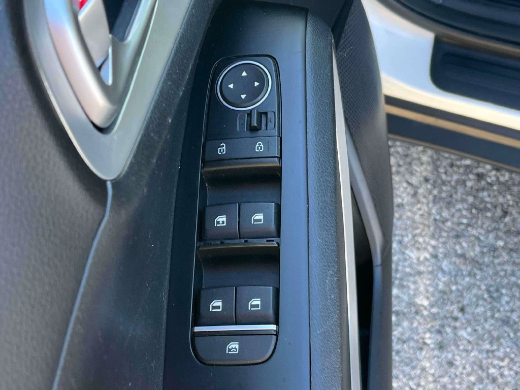 Used 2023 Kia Soul LX w/ LX Technology Package FWD image 14