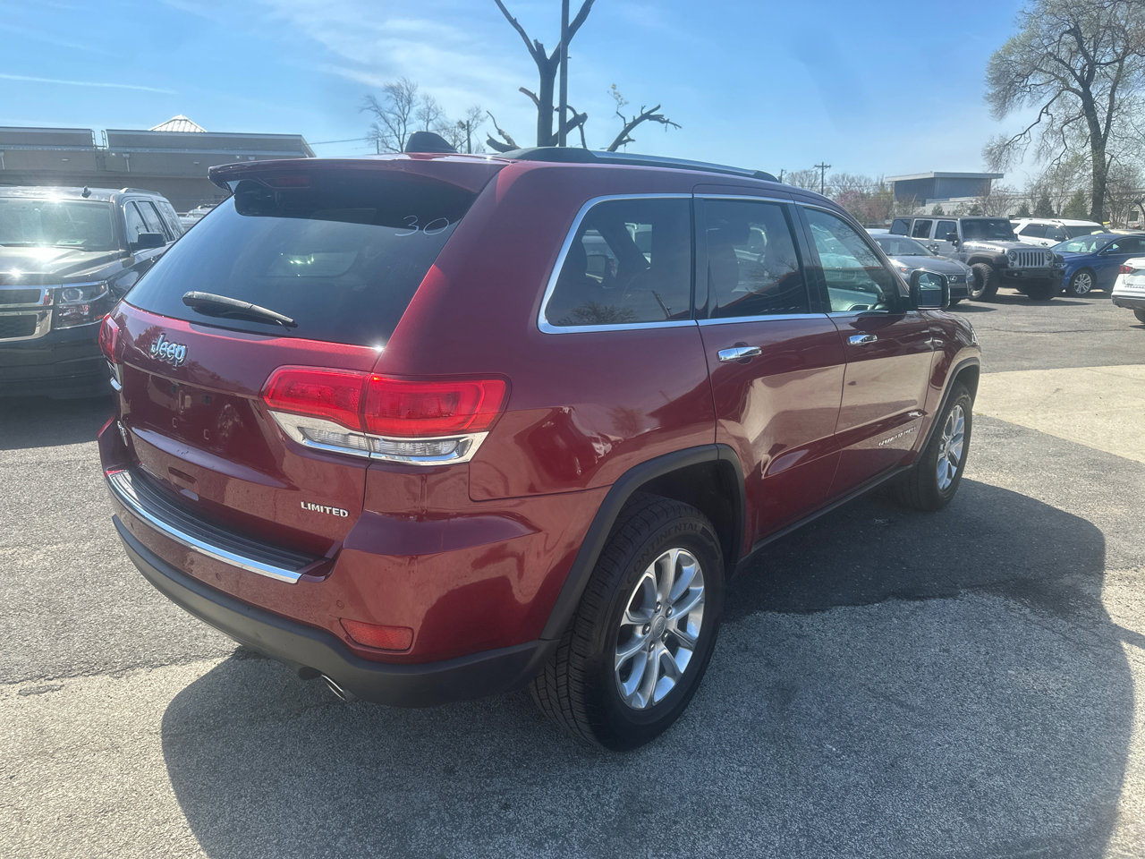 Used 2014 Jeep Grand Cherokee Limited AWD/4WD image 6