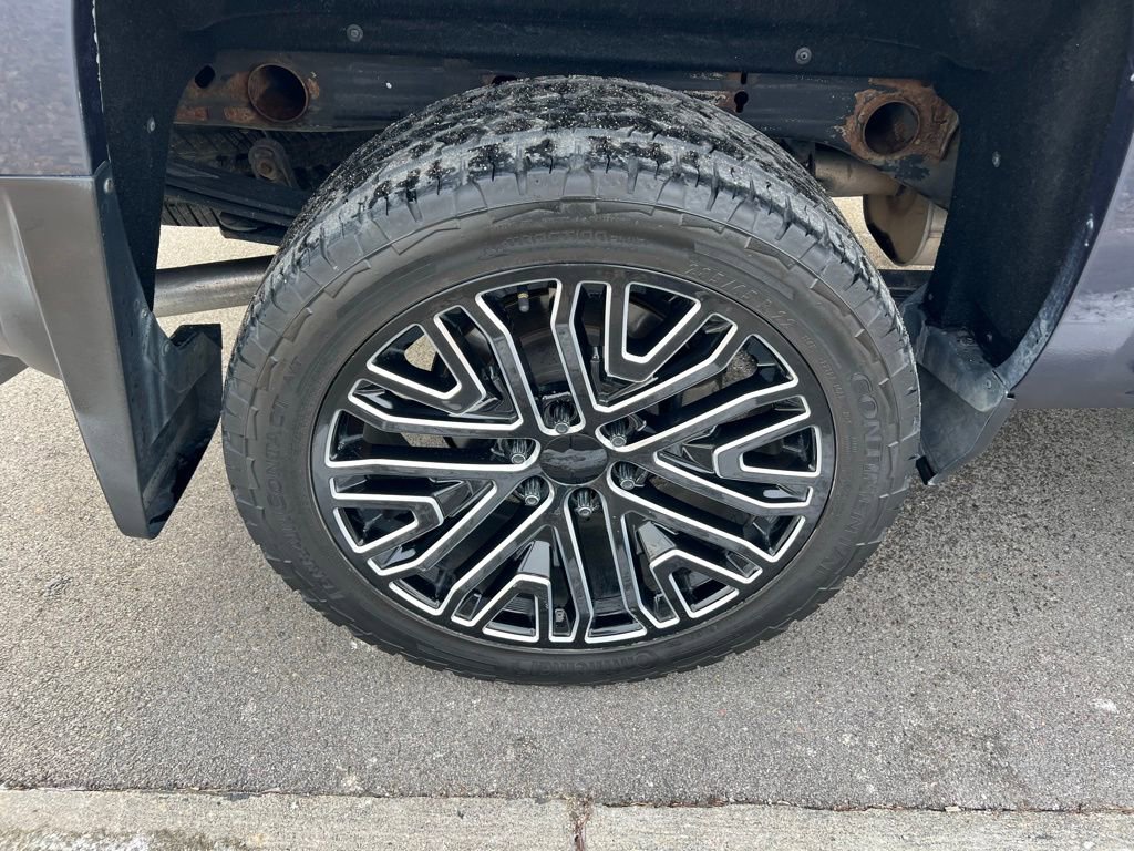 Used 2018 Chevrolet Silverado 1500 LTZ Z71 w/ Centennial Edition image 10