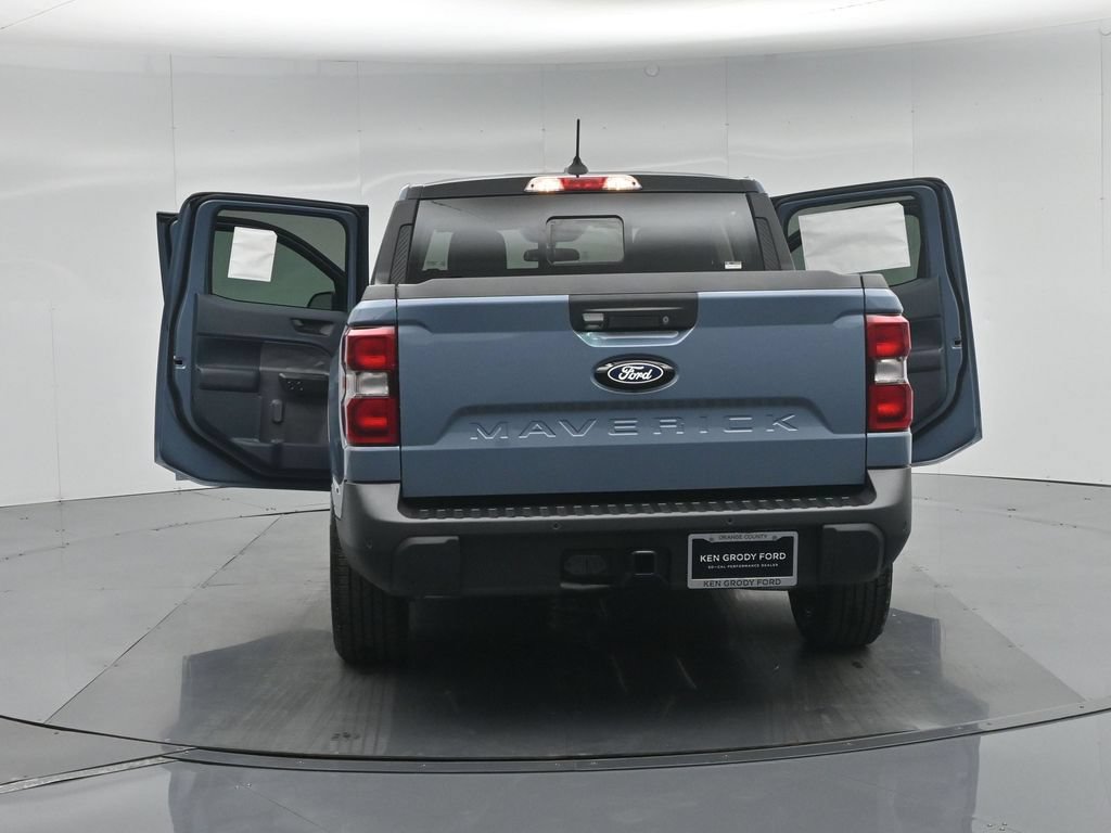 New 2026 Ford Maverick Lariat w/ Black Appearance Package AWD/4WD image 34