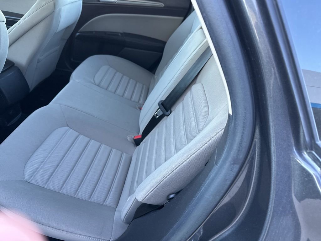 Used 2018 Ford Fusion S image 19