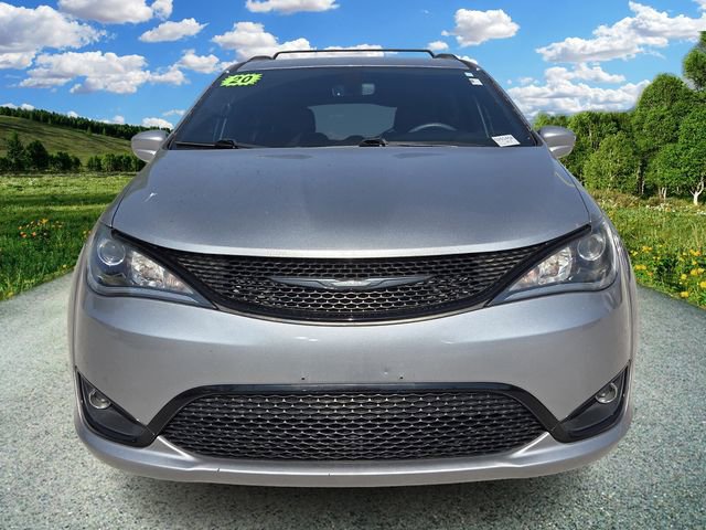 Certified 2020 Chrysler Pacifica Touring-L w/ S Appearance Package image 8