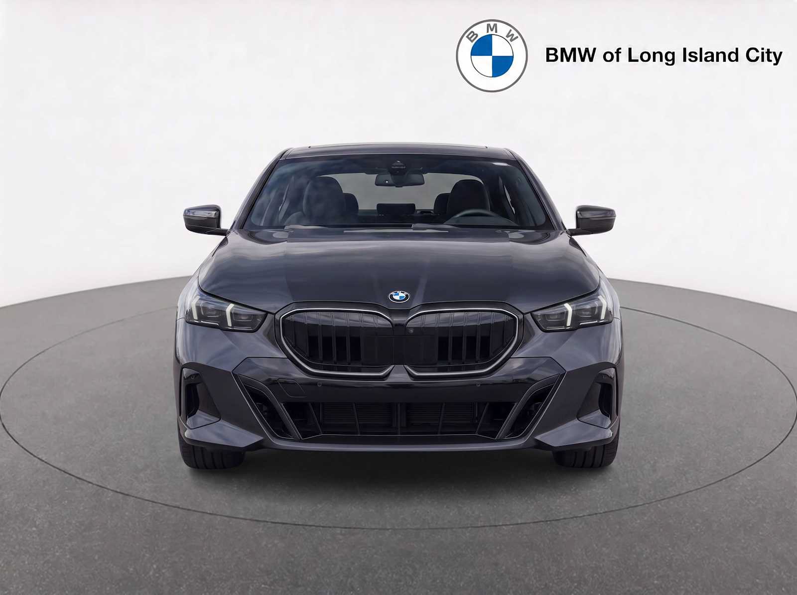 New 2027 BMW 530i xDrive w/ M Sport Package AWD/4WD image 2