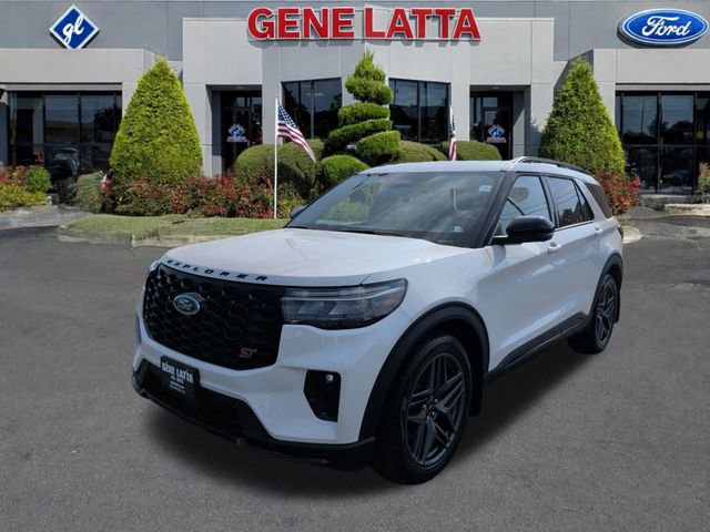 Used 2025 Ford Explorer ST AWD/4WD image 3