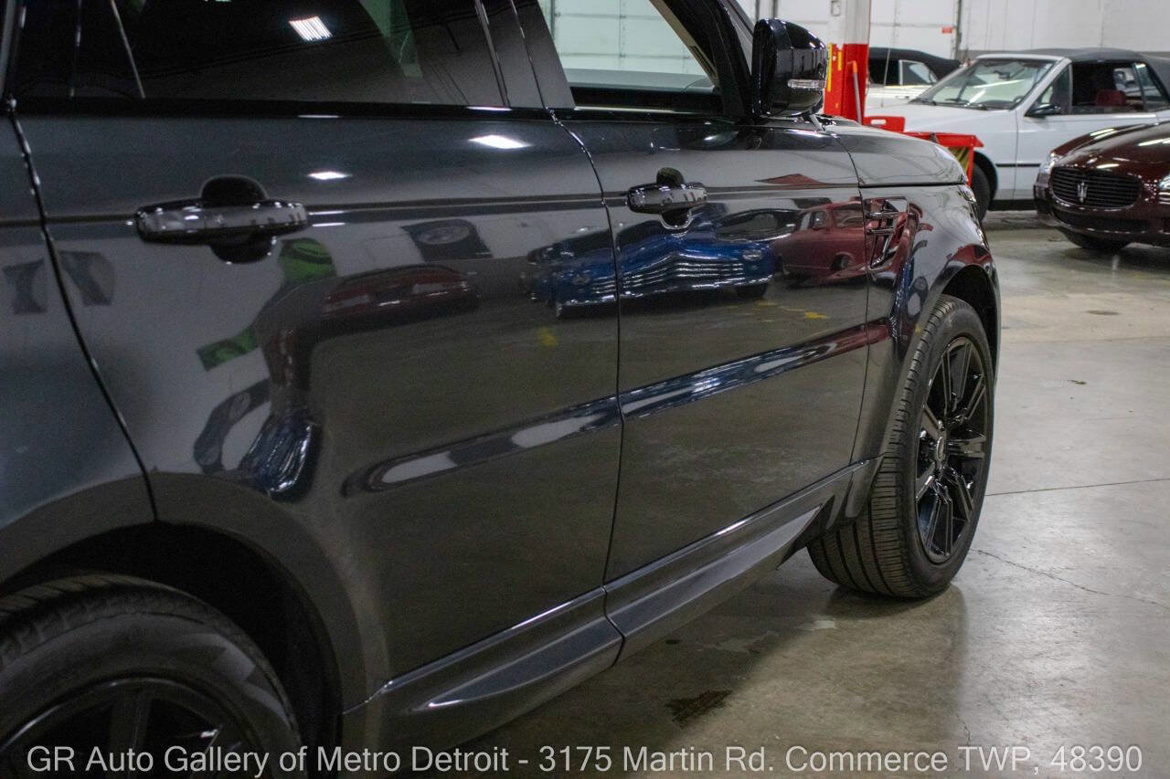 Used 2022 Land Rover Range Rover Sport HST image 23