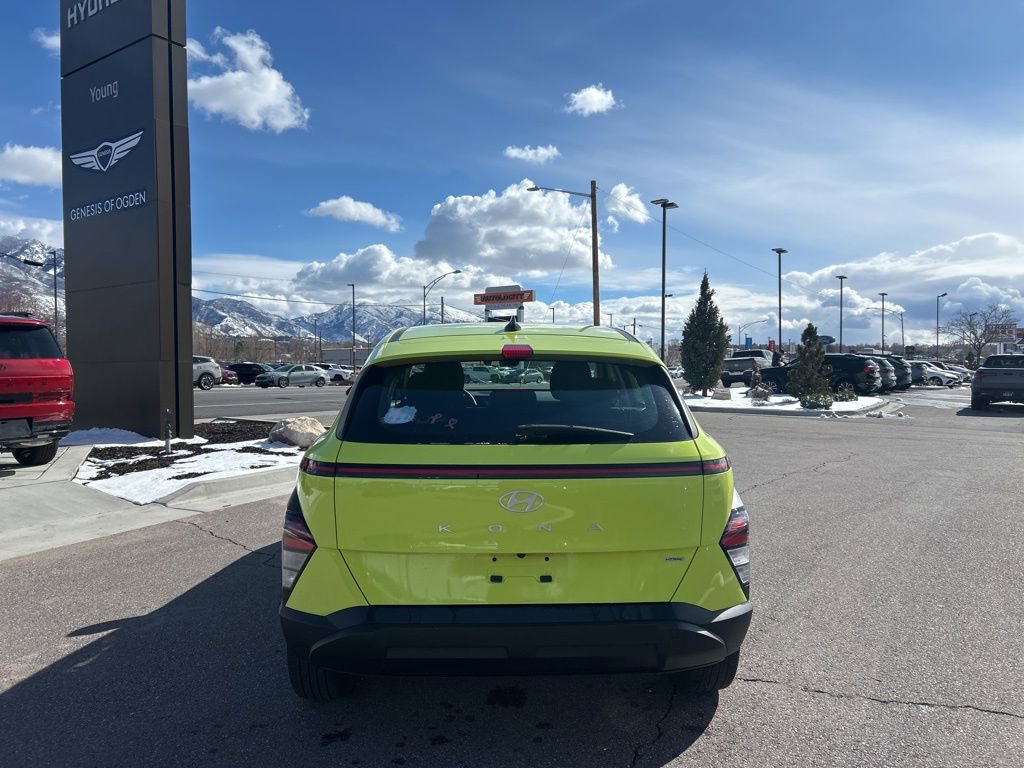 Used 2024 Hyundai Kona SE image 6