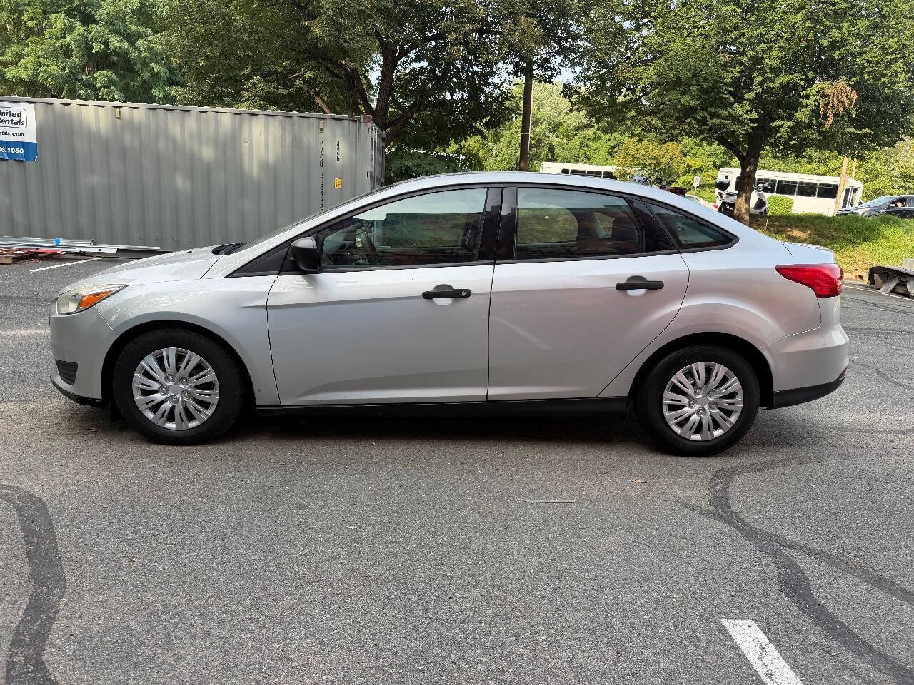 Used 2017 Ford Focus S FWD image 3