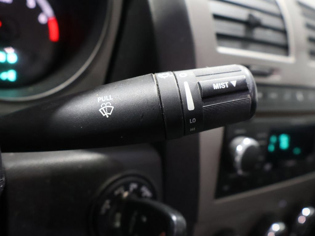 Used 2010 Dodge Avenger R/T image 29