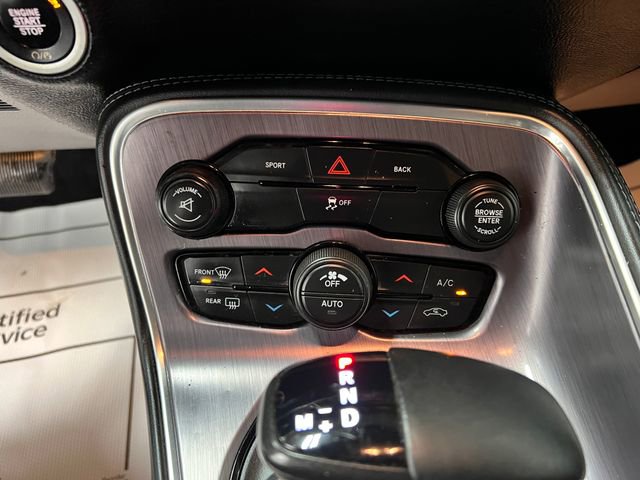 Used 2016 Dodge Challenger SXT image 42