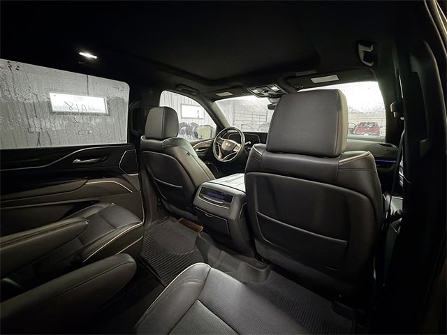 Used 2022 Cadillac Escalade ESV Premium Luxury image 11
