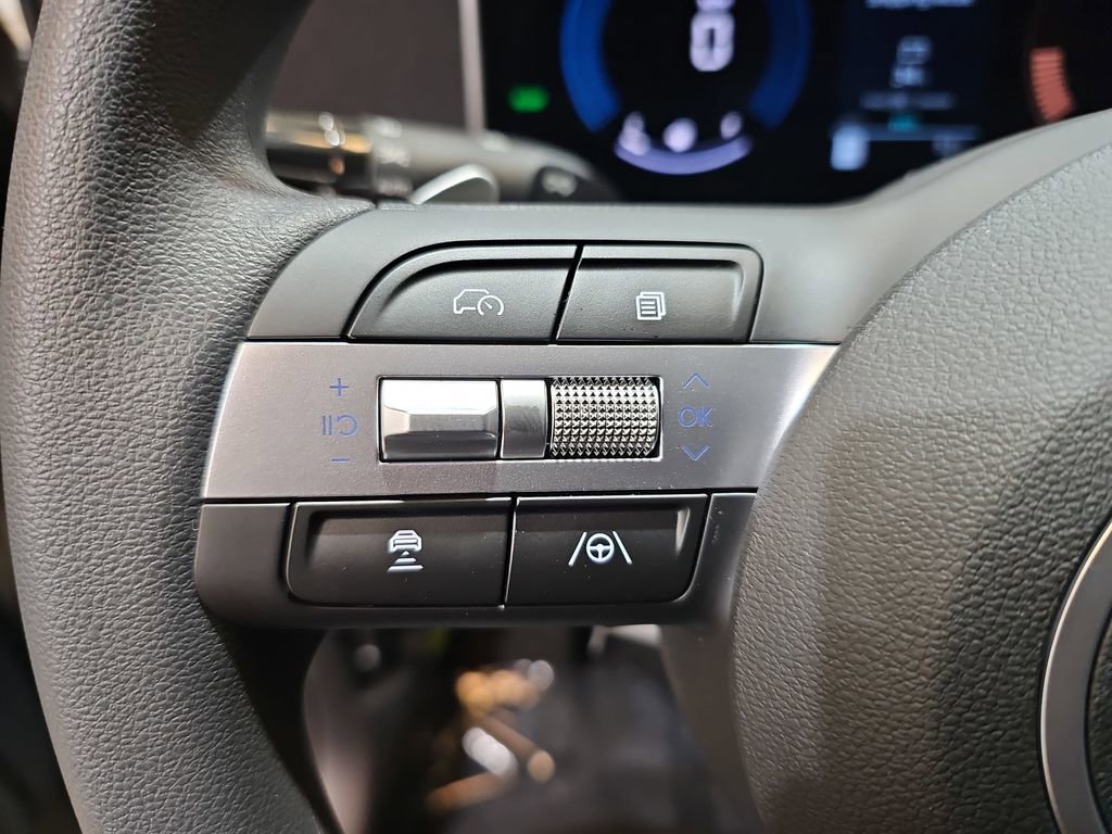 New 2026 Hyundai Tucson Blue SE image 16