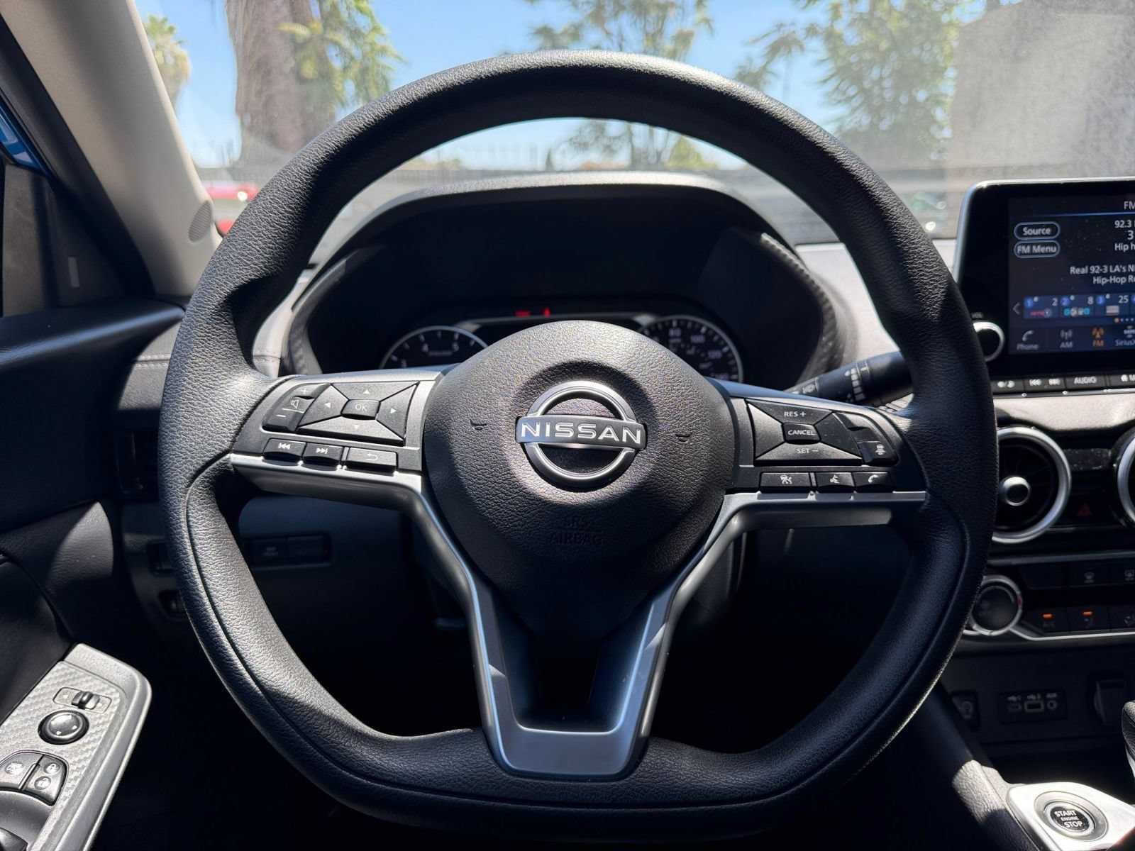 Used 2025 Nissan Sentra SV FWD image 25