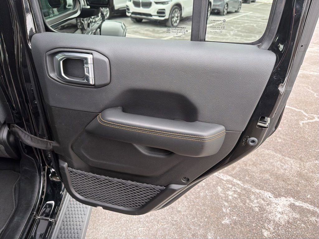 Certified 2025 Jeep Wrangler Unlimited Sahara image 9