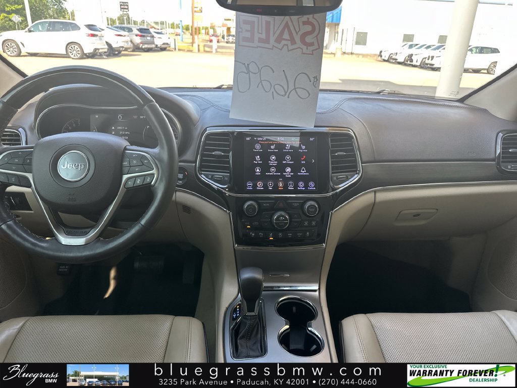Used 2020 Jeep Grand Cherokee Overland AWD/4WD image 11