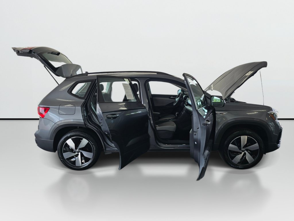 Used 2024 Volkswagen Taos S AWD/4WD image 9