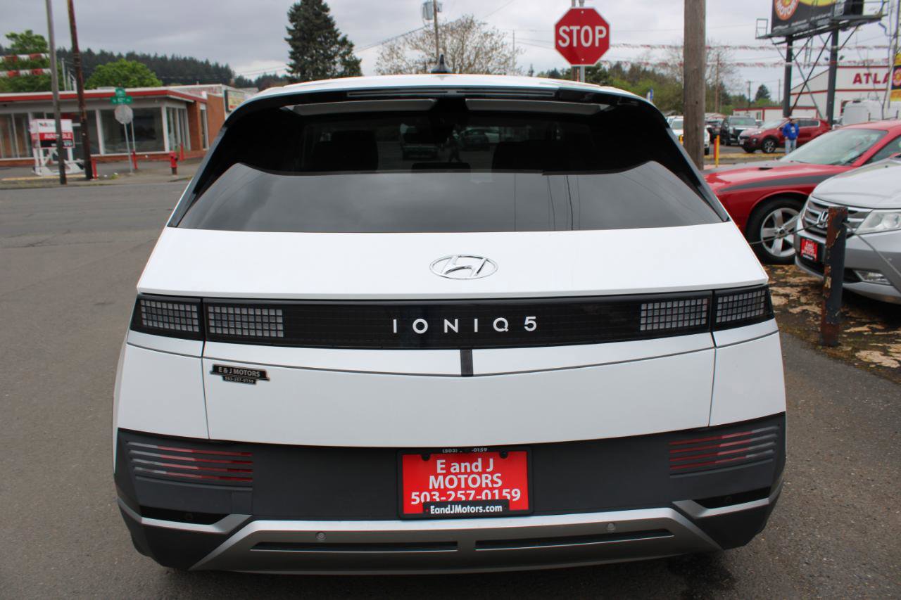 Used 2024 Hyundai Ioniq 5 SE RWD image 5