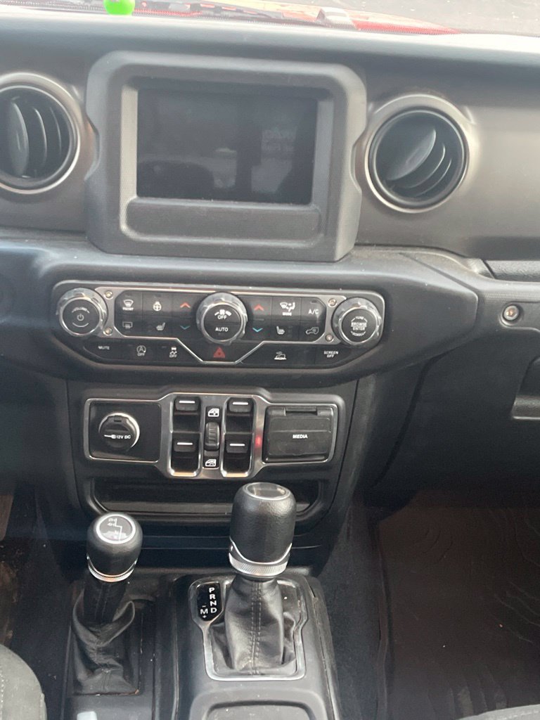 Certified 2020 Jeep Gladiator Sport w/ Quick Order Package 24S AWD/4WD image 16