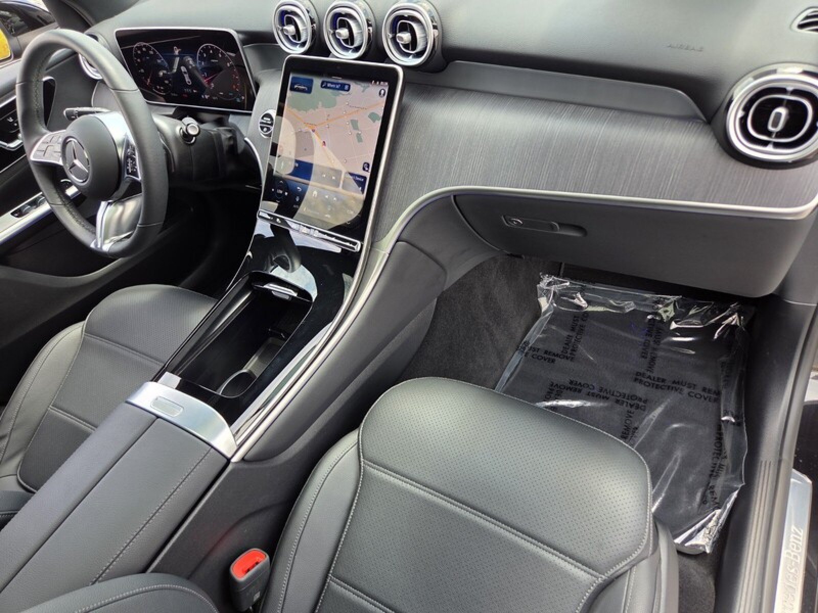 Certified 2025 Mercedes-Benz GLC 300 4MATIC image 20