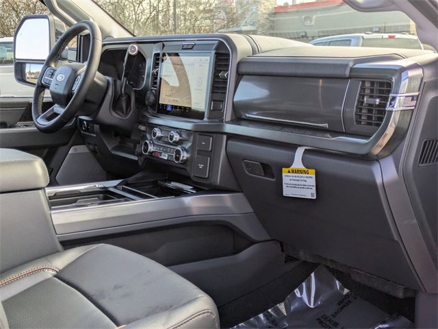 New 2025 Ford F250 Lariat w/ Lariat Ultimate Package image 41