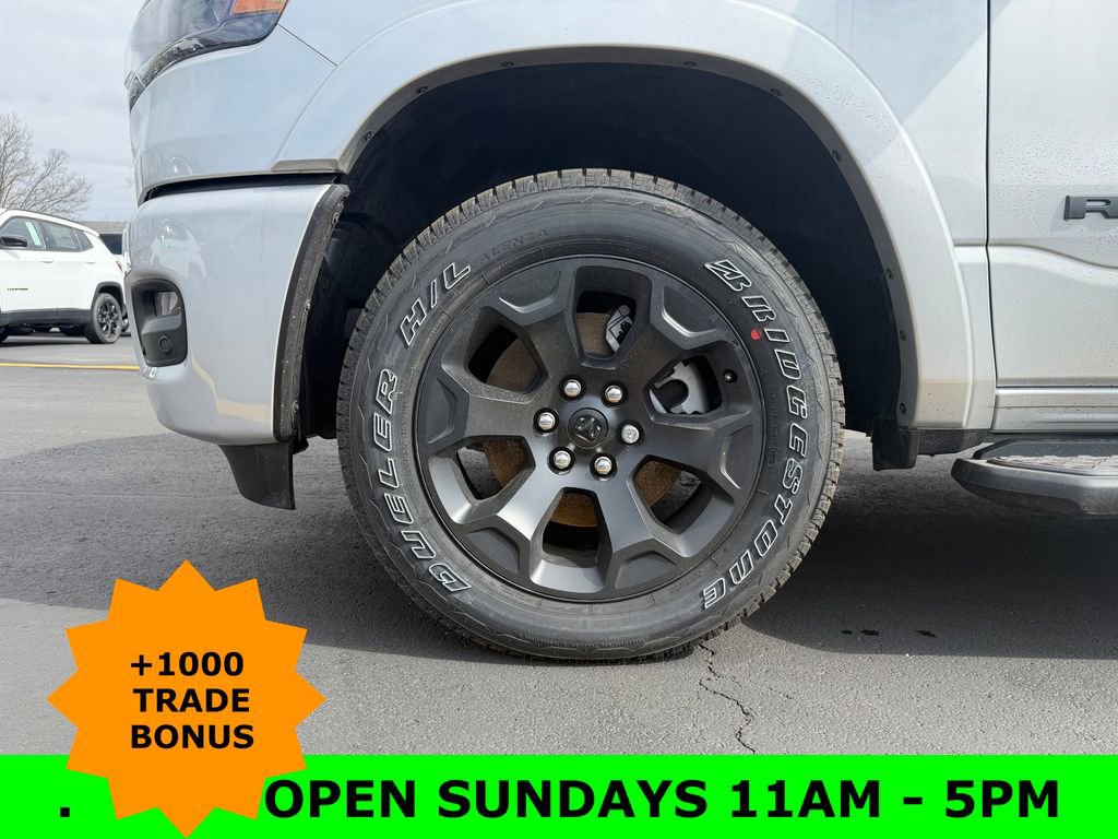 New 2026 RAM 1500 4x4 Crew Cab image 9