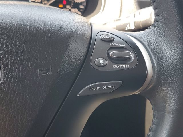Used 2018 Nissan Pathfinder SV w/ SV Tech Package AWD/4WD image 24