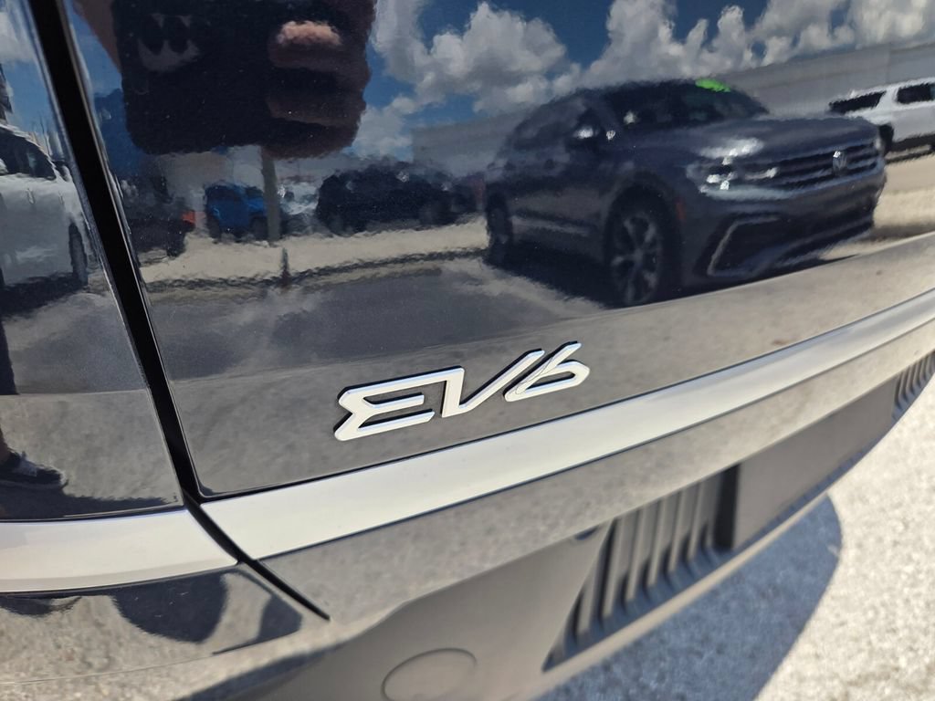 Used 2024 Kia EV6 Light RWD image 9