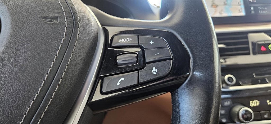 Used 2019 BMW 530i w/ Convenience Package image 28