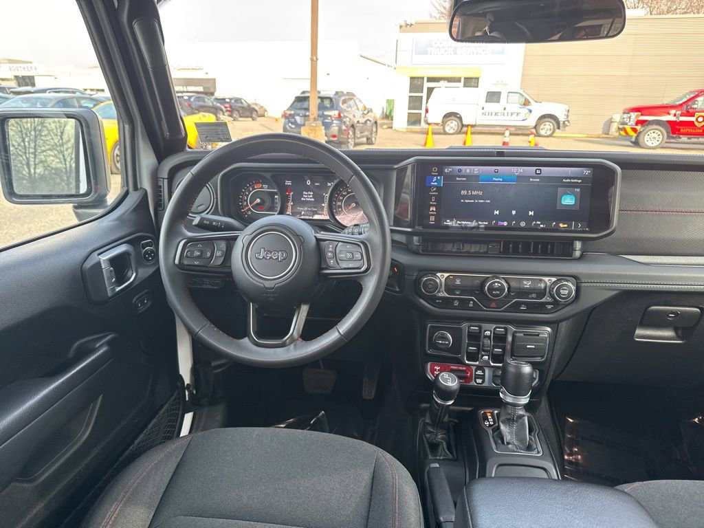 Used 2024 Jeep Wrangler Rubicon image 9