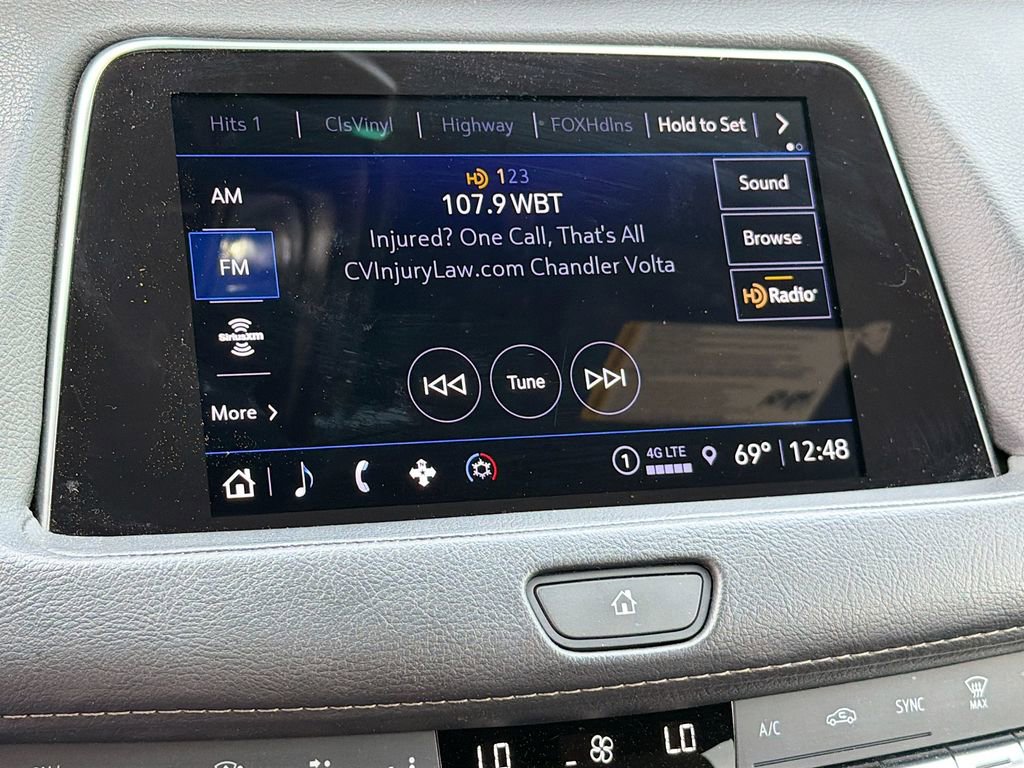 Used 2023 Cadillac XT4 Luxury image 27